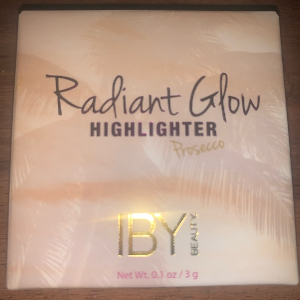 IBY Beauty Radiant Glow Highlighter